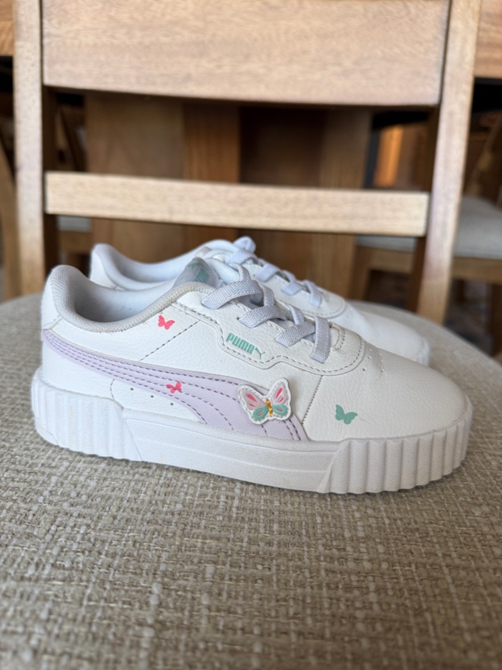 GIRLS' PUMA TODDLER CARINA 3.0 BUTTERFLY SNEAKERS- US 9 WITH BOX